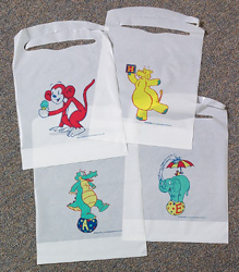 Kids Critters Disposable Bibs (Per Case)